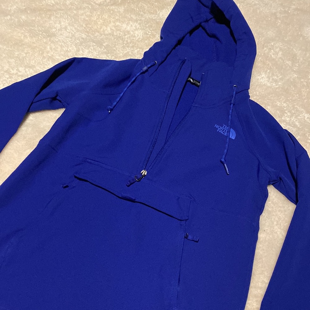 The North Face Tech Hoodie - size XS